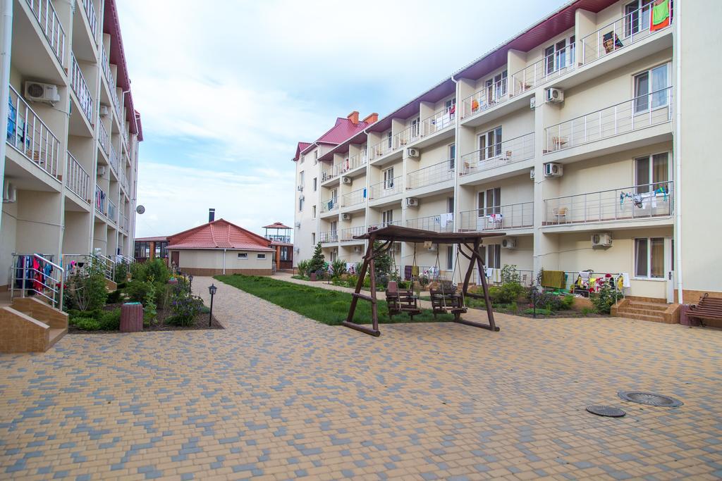 Delfin Hotel Koblevo Exterior photo