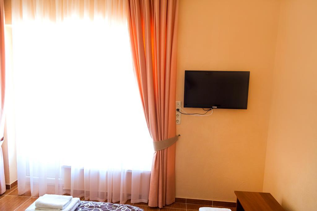 Delfin Hotel Koblevo Exterior photo