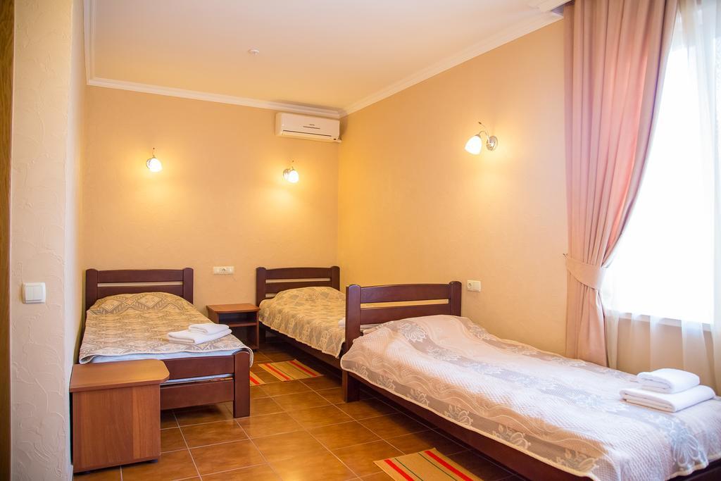 Delfin Hotel Koblevo Exterior photo
